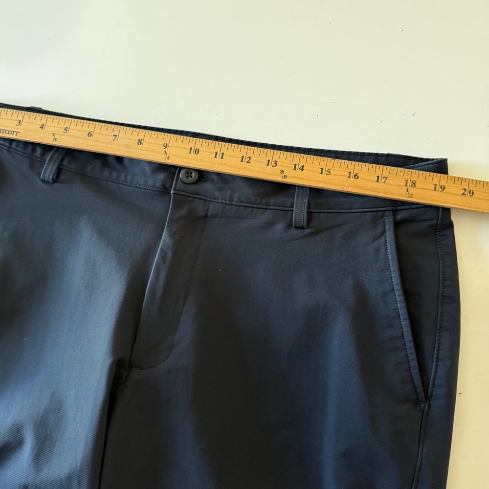 Under Armour Solid Black Regular Fit Straight Leg Performance Chino Pant 38 x 32 - Picture 7 of 10